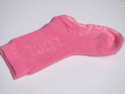 NWOT CRAYOLA GIRL'S SOCK SIZE 7-8.5 BONBON GRIPPER SOCKS - Picture 3 of 3