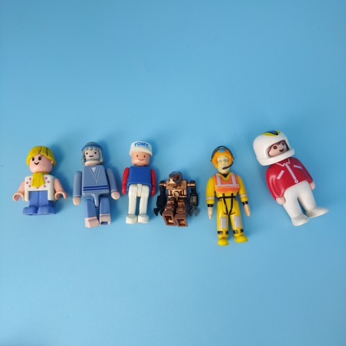 Playmobile Toy Bundle 19 Figures Manuals Truck Parts Collectable Fun + Extras - Picture 8 of 11