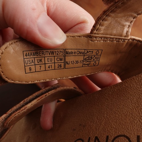 Vionic Sandals WMS SZ 9 Brown Amber Cork Comfort Adjustable Shoes Coastal Beach - Picture 14 of 15