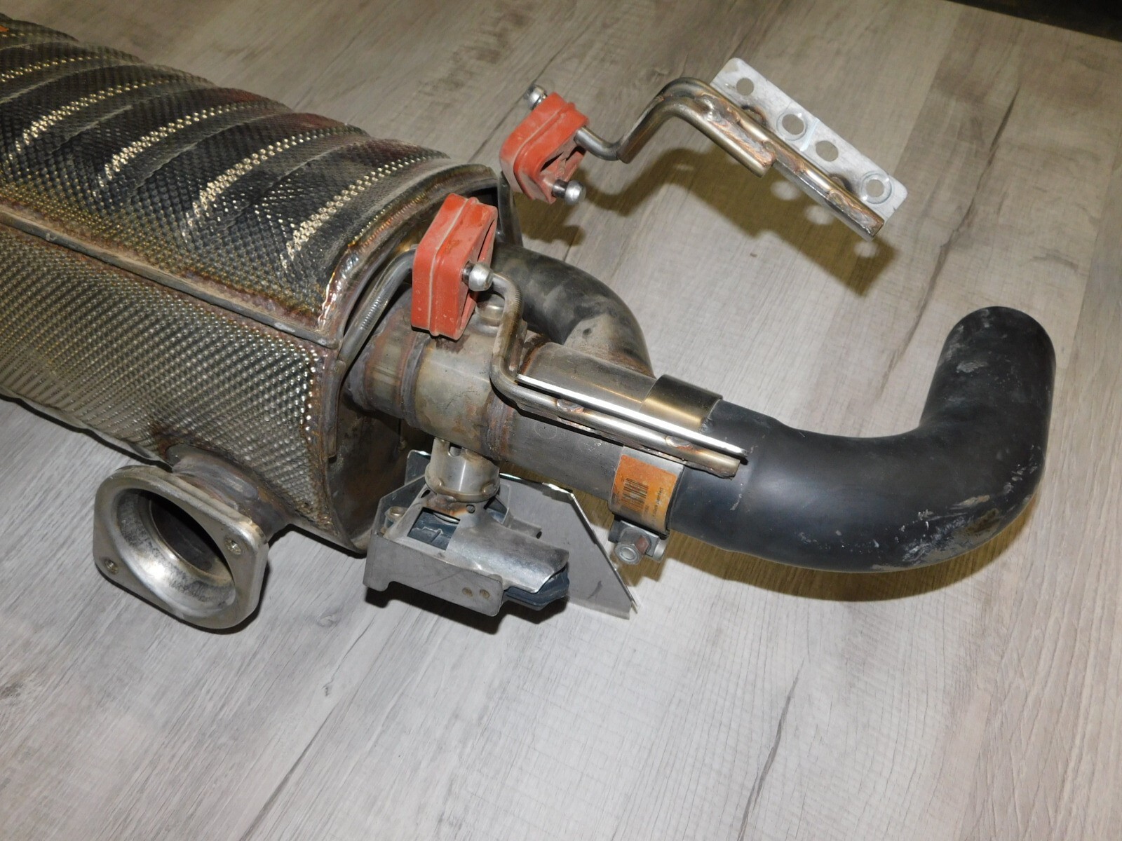 18-23 ASTON MARTIN VANTAGE EXHAUST MUFFLER OEM# KY63-5230-AE