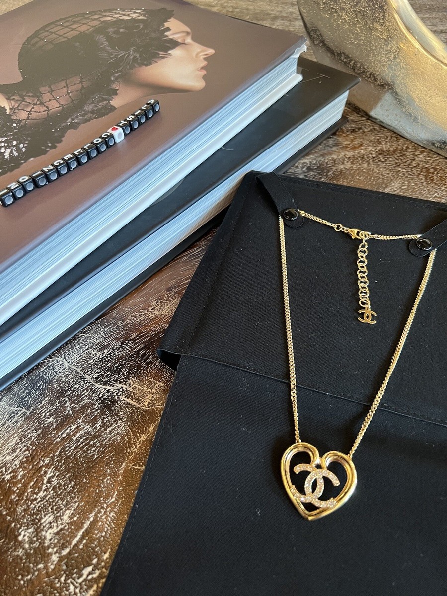 アクセサリー Chanel 23k necklace Chanel 23C Heart Gold Necklace with Crystals | eBay