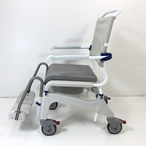 Aquatec Ocean Duschstuhl Toilettenrollstuhl Toilettenstuhl Duschrollstuhl K5381 - Bild 2 von 8