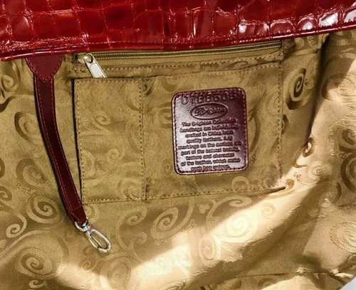 BRIGHTON CHER "FIRST EDITION" LIPSTICK RED PATENT LEATHER SHOULDER HANDBAG R$260 - Picture 14 of 23