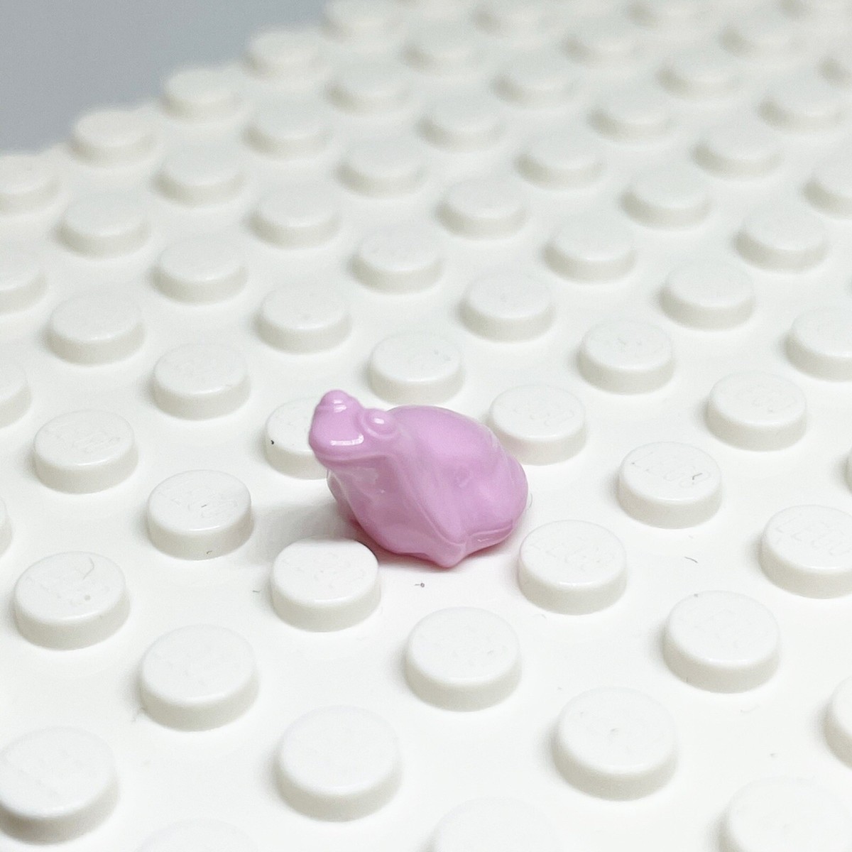 LEGO Pink Tree Frogs Part 28841 From 33320 10281 Brand New 22