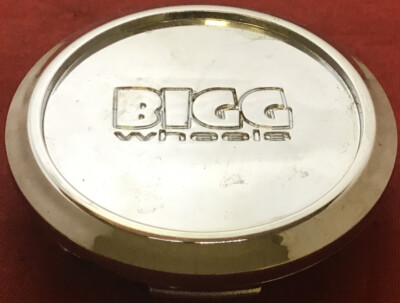 ONE USED BIGG Wheels Custom Wheel Center Cap 2 1/2 CAP982K62 Chrome /11359