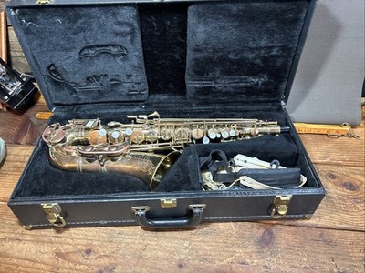 1965 BUESCHER Aristocrat Alto Sax w/ Case, Mouthpiece, Strap   Vintage