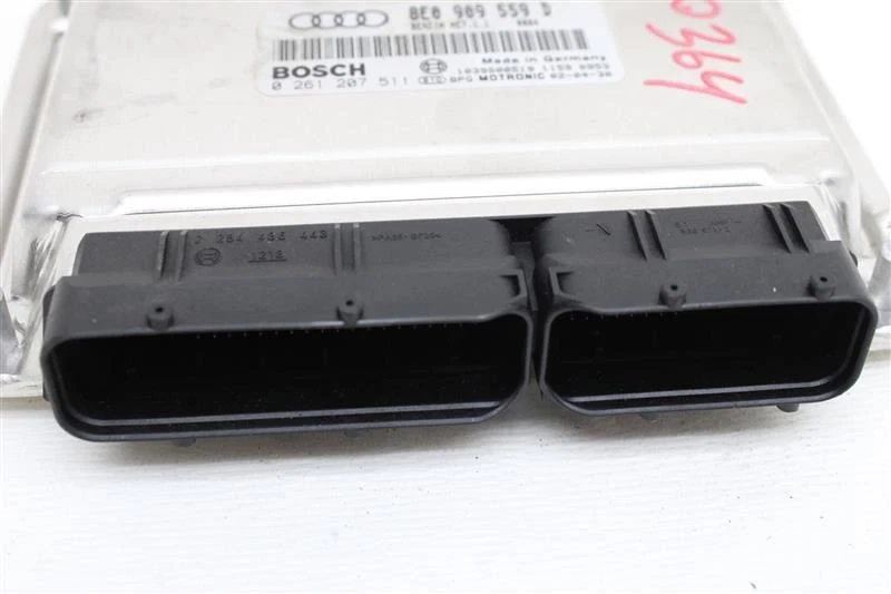 COMPUTADOR ECM Audi A4 A6 2002 02 2003 03 3.0 DOHC 8E0909559D 1066828 - Imagem 2 de 4