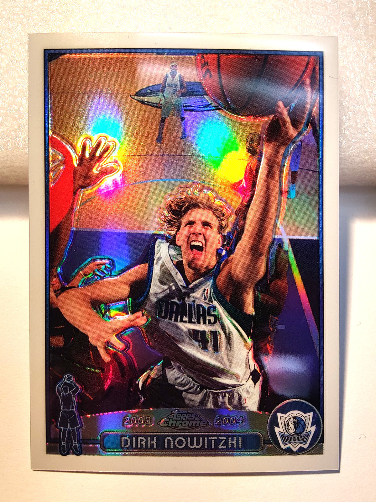 2003-04 TOPPS CHROME DIRK NOWITZKI #41 REFRACTOR DALLAS MAVERICKS