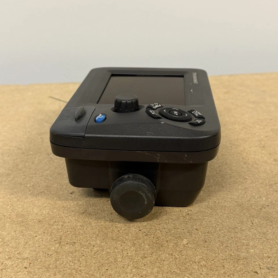 Unidad transductora Furuno GP-1670F GPS plotter buscador de peces solamente Foto 3 de 4