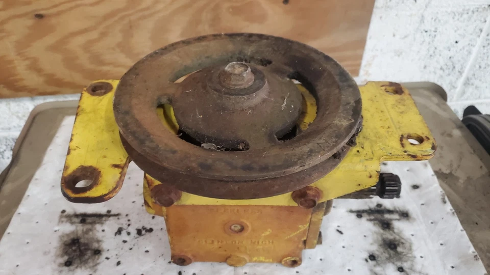 Caja de cambios de plataforma cortacésped John Deere F725 Peerless serie F JD Foto 3 de 4