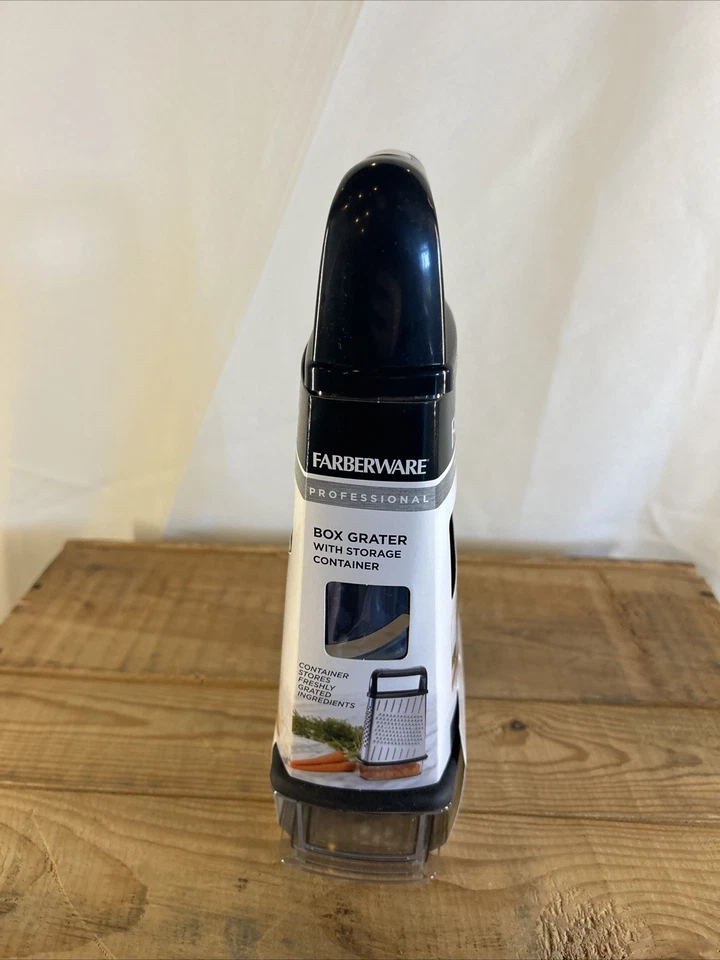 Nuevo rallador de caja Farberware cuchillas de acero inoxidable contenedor de almacenamiento incluido Foto 2 de 4