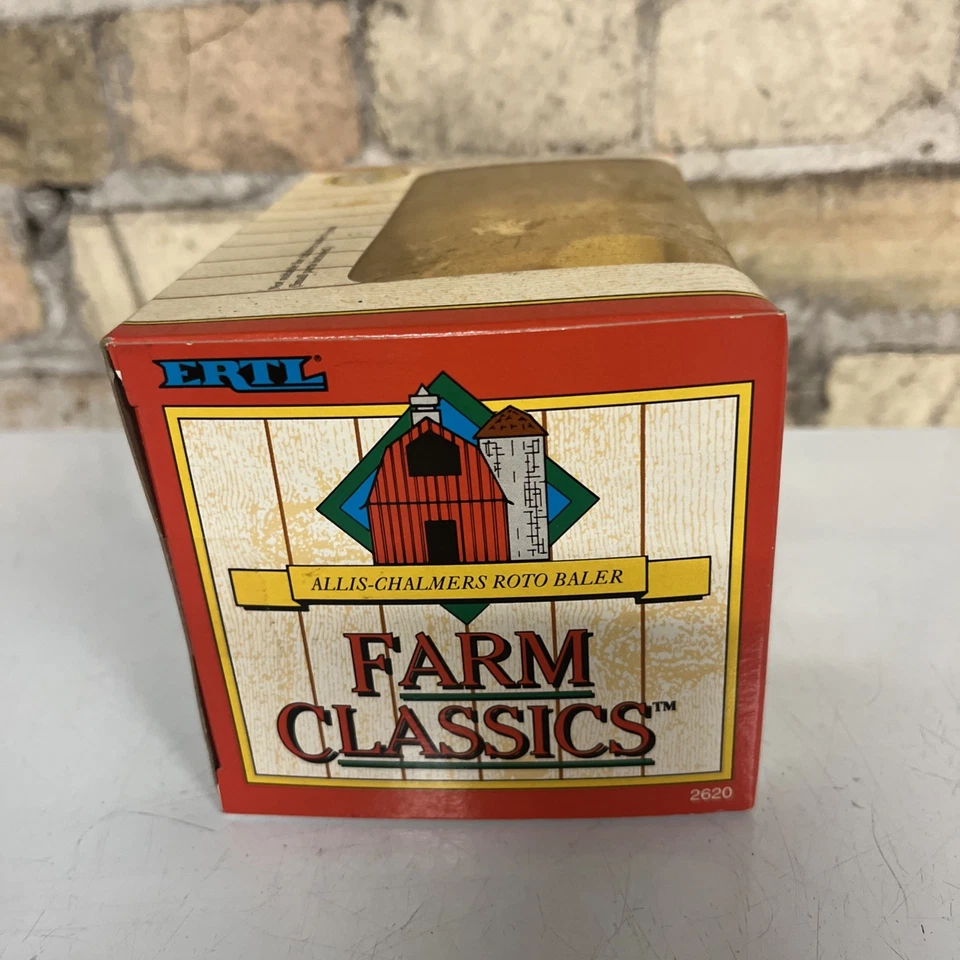 VTG 1991 FARM CLASSICS ERTL DIECAST ALLIS-CHALMERS ROTO BALER 1:43 NIB* - Image 4 of 4