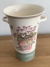 WEDGWOOD - Urnenvase 7"/ 18cm hoch - "SARAH'S GARDEN" 1997 Queens Ware