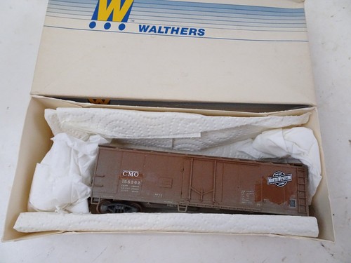 Acopladores Kadee Walthers HO C&NW 40' puerta enchufable #155362 | Condition: Used