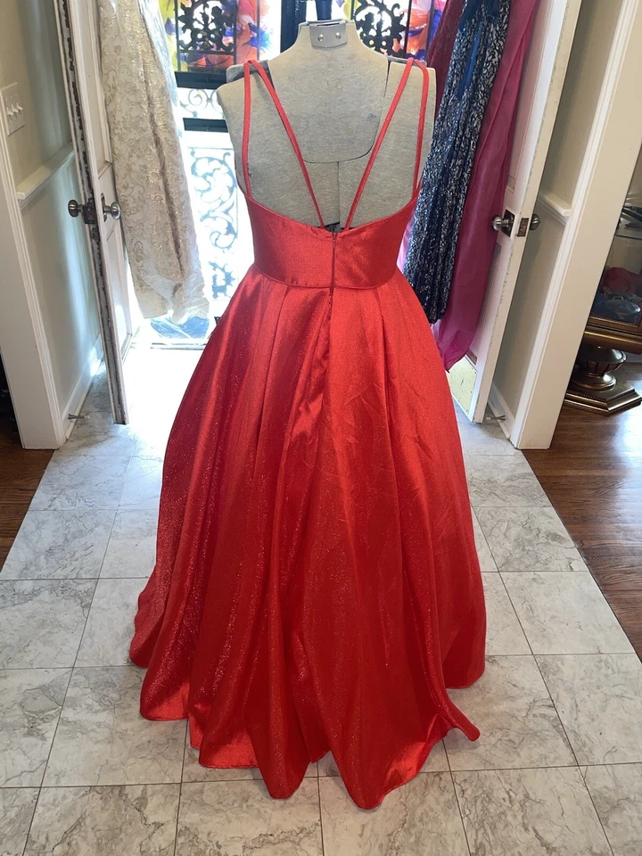 短袖连身裙 — 第 4/4 张图片