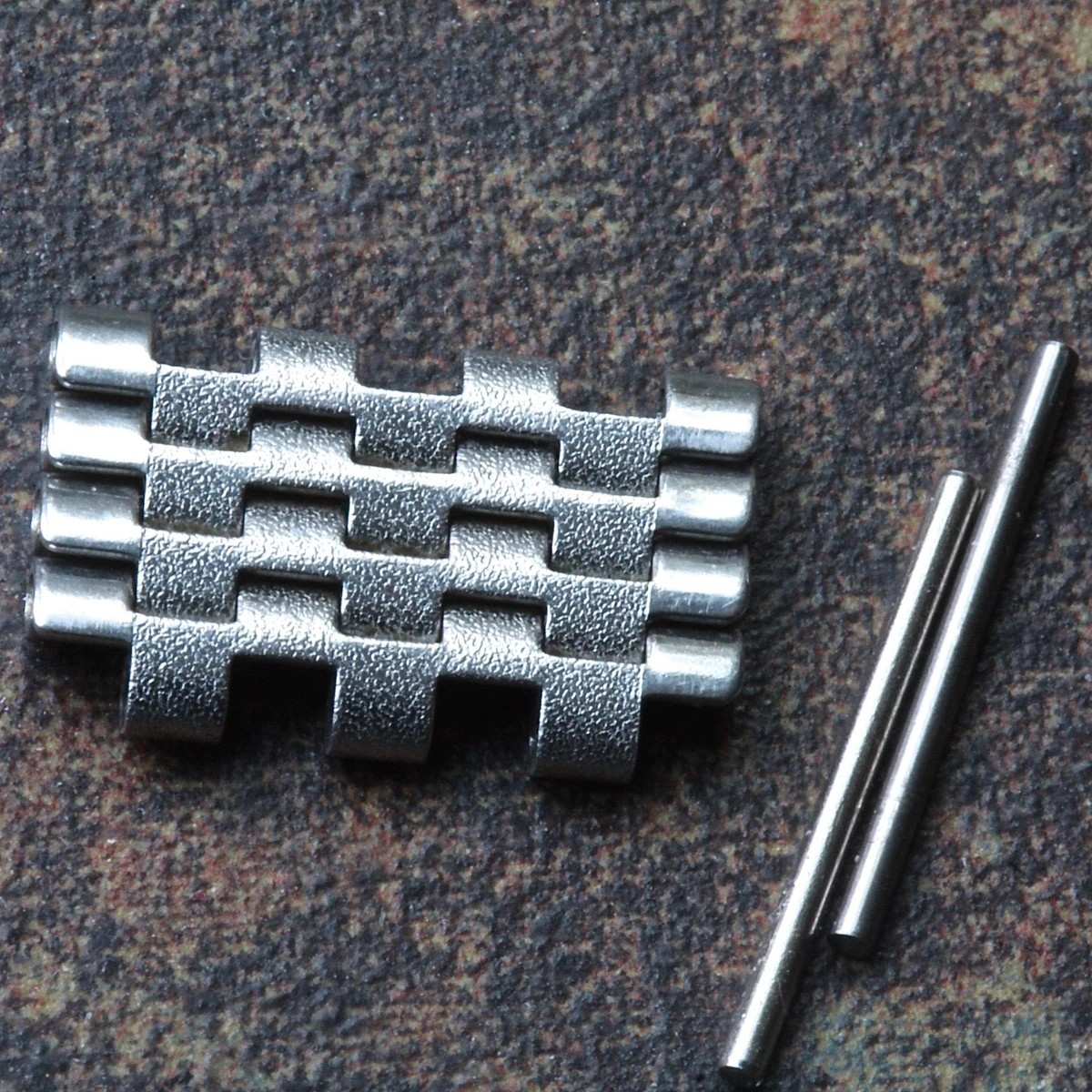 Spare watch best sale links