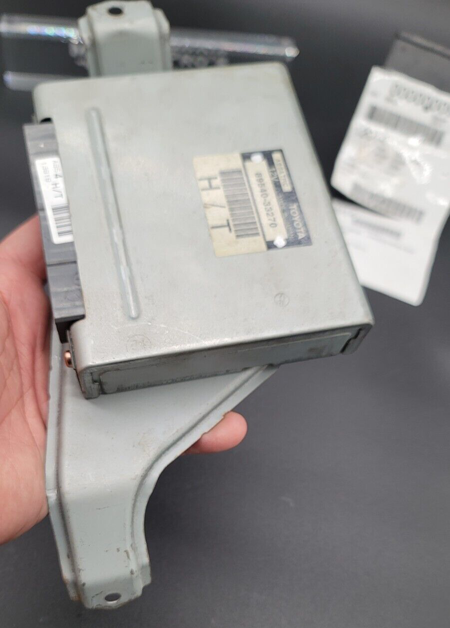 2000 2001 LEXUS ES300 ABS ANTI LOCK BRAKE TRACTION CONTROL MODULE