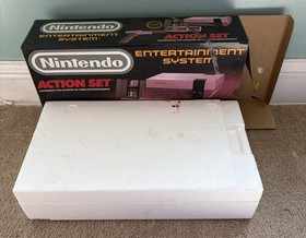 NES Nintendo Action Set Console System Box + Styrofoam Only Gray Zapper Empty