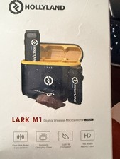 Hollyland Lark M1 Duo Portable Digital Microphone System - Wireless  Compact 