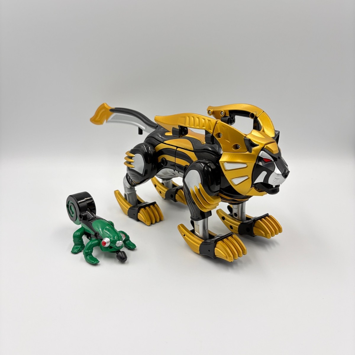 フッチェンロイター  虎のフィギュリン Power Rangers Jungle Fury Gekiranger DX Rin Lion & Rin Chameleon