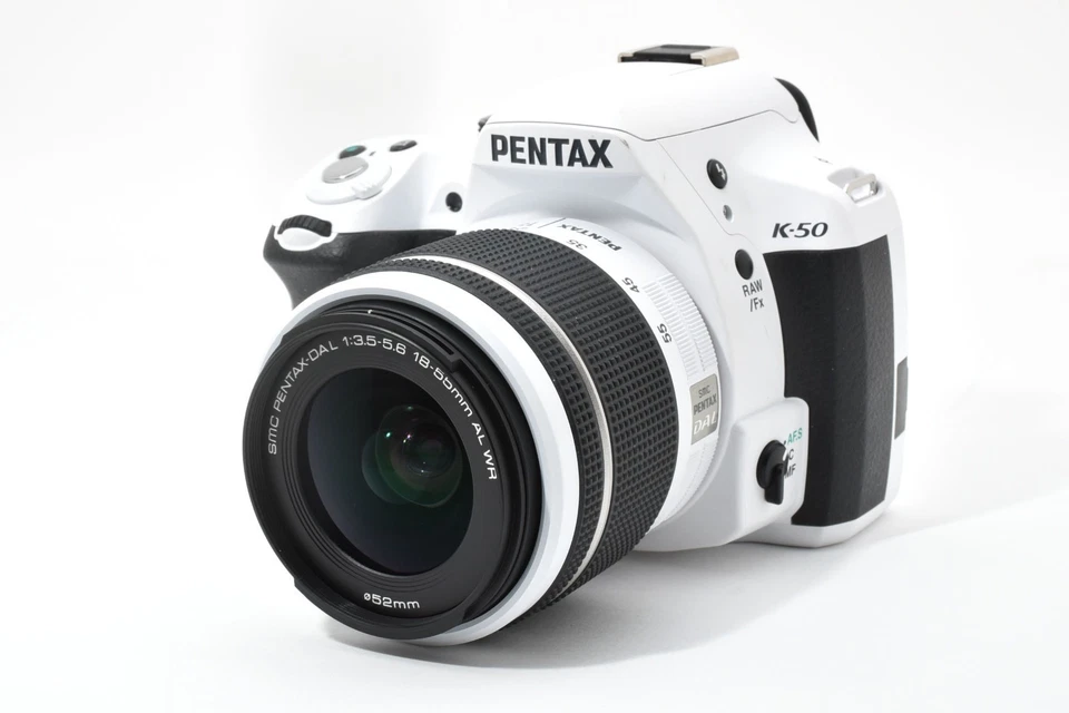 【NEUWERTIG】 Pentax K-50 16.3MP DSLR Weiß SMC 18-55mm F3.5-5.6 Aus Japan... - Bild 2 von 4