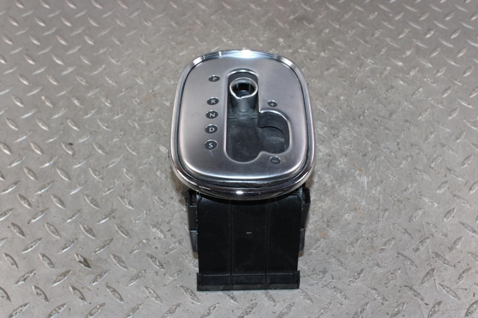 Bentley Flying Spur 2014-2018 Dash trim bezel Chrome