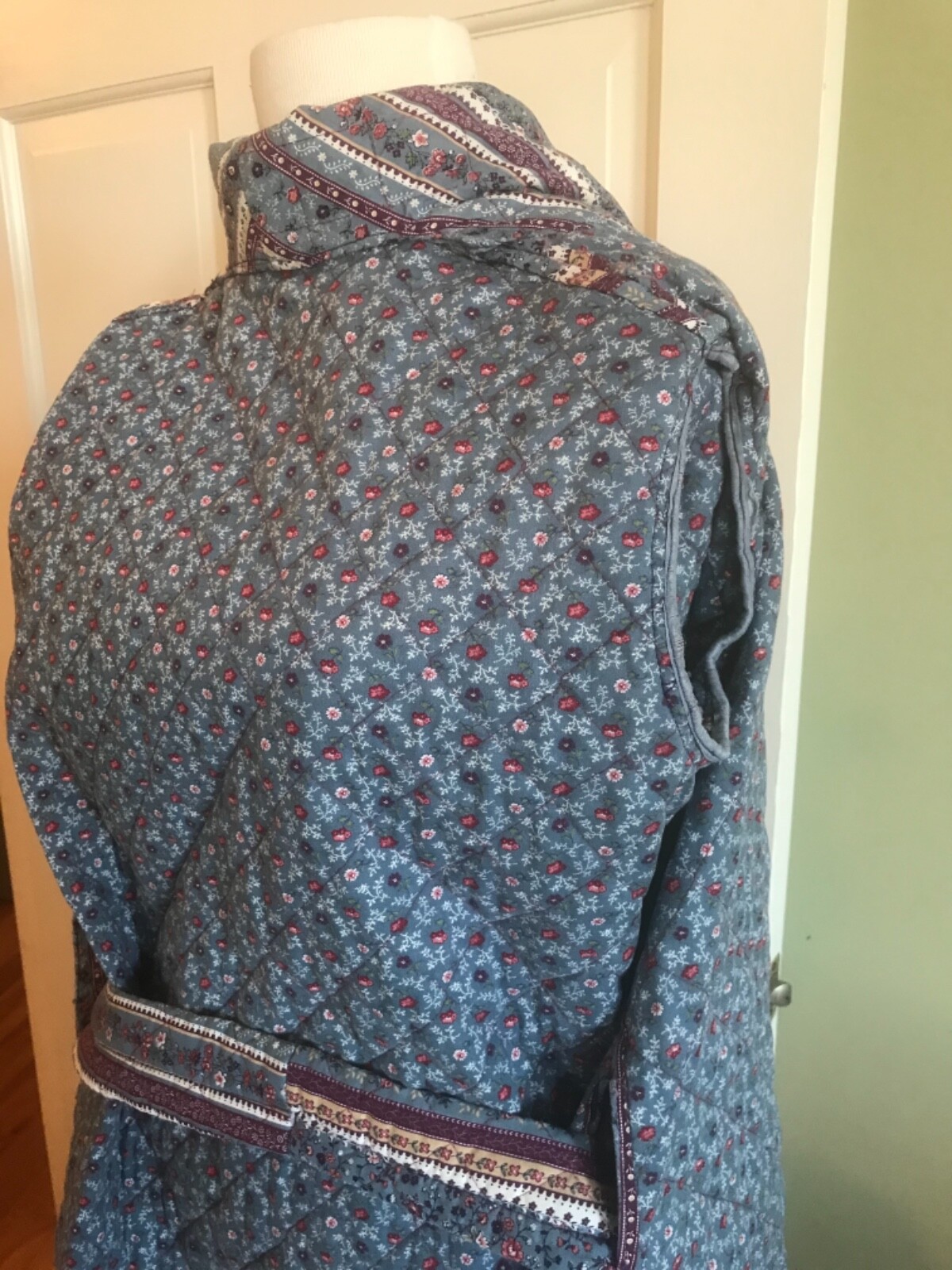 Lovely Vintage Quilted Cotton Print Bathrobe Robe H… Gem