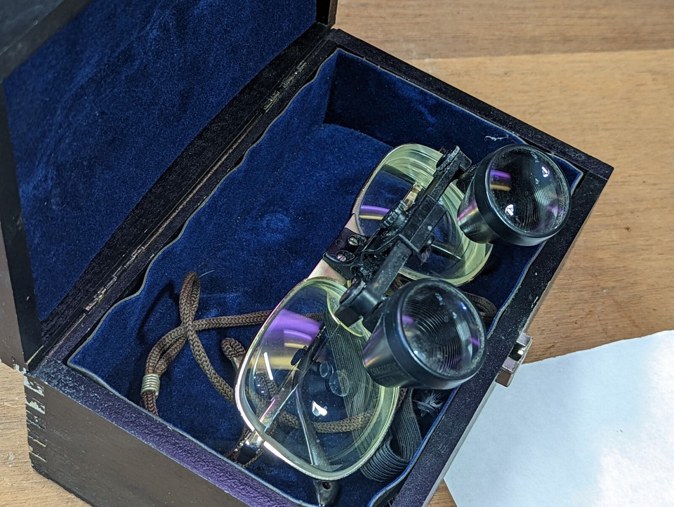 Orascoptic Dental Loupes gold 3D 2.0 R Magnify Glasses personalized