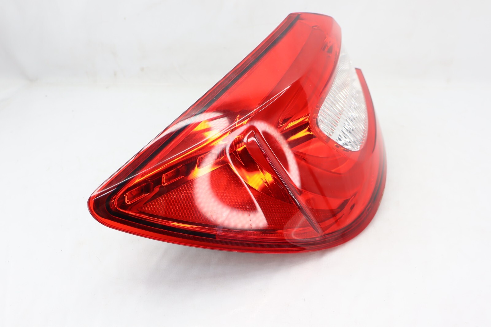 2014-2017 Maserati Quattroporte M156 Rear left driver outer tail light lamp OEM