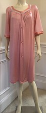 Lorraine WN VINTAGE NYLON PINK SHORT ROBE SATIN TRIM BUTTONS SZ L Lace Trim