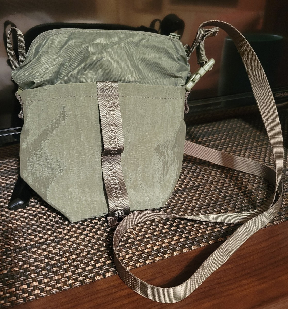 NEW OLIVE GREEN SUPREME NECK POUCH BAG | eBay
