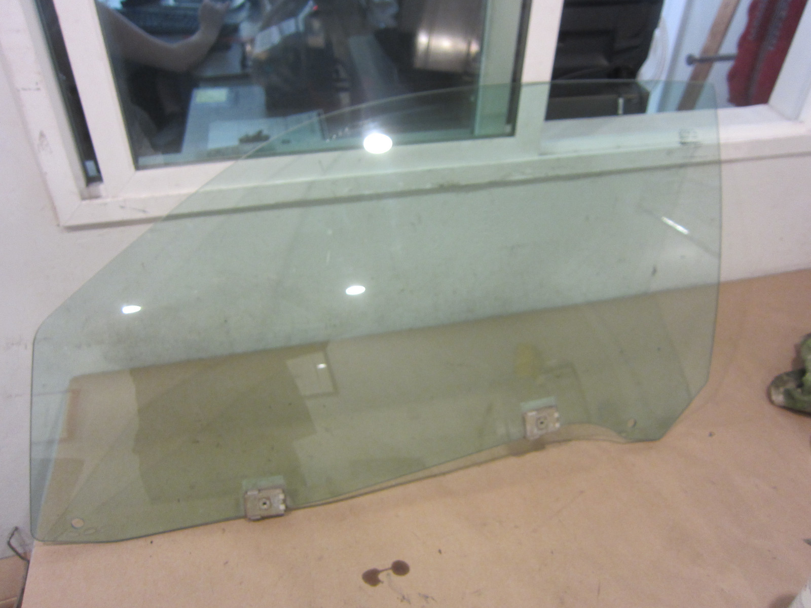 Maserati 3200,4200 - LH Side Door Glass (USED)- P/N 387700305