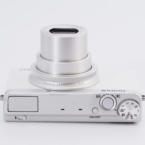 FUJIFILM XQ2 Compact Digital Camera FUJINON LENS Color White Beautiful Item - Picture 6 of 8