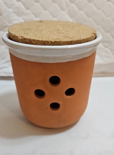 Terracotta Garlic Keeper Storage Container with Cork Lid Kitchen Decor - Picture 3 of 14