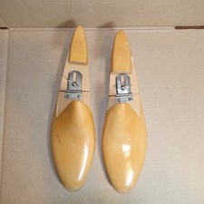 Vintage D Mackay Mens Wooden Shoe Tree Stretchers Sz 9A Made in New York USA