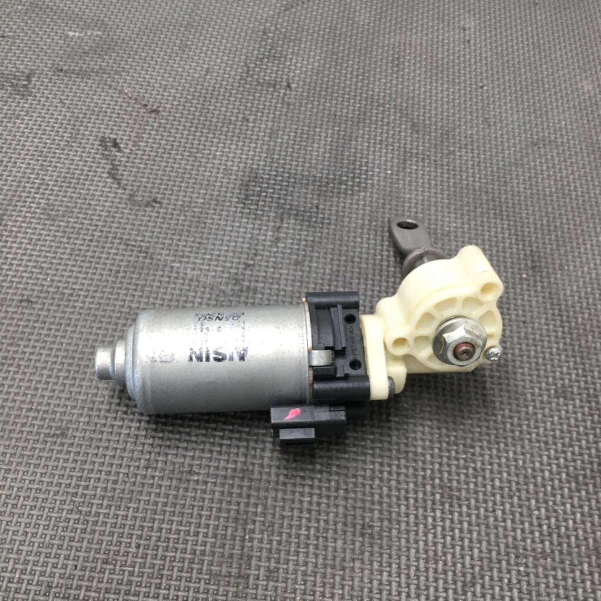 Seat Motor ASSY 85820-33020 DENSO 2003-2009 Lexus Gx470