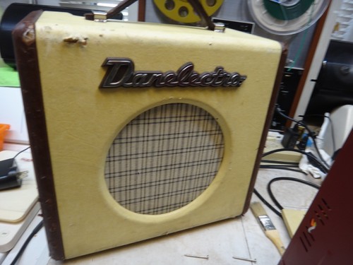 DANELECTRO - NIFTY FIFTY COMBO GUITAR AMPLIFIER - Picture 17 of 17