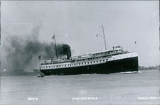 1956 Ss Minnesota Black Smoke American Flag Seascape Water Beauty Ship 4X6 Photo