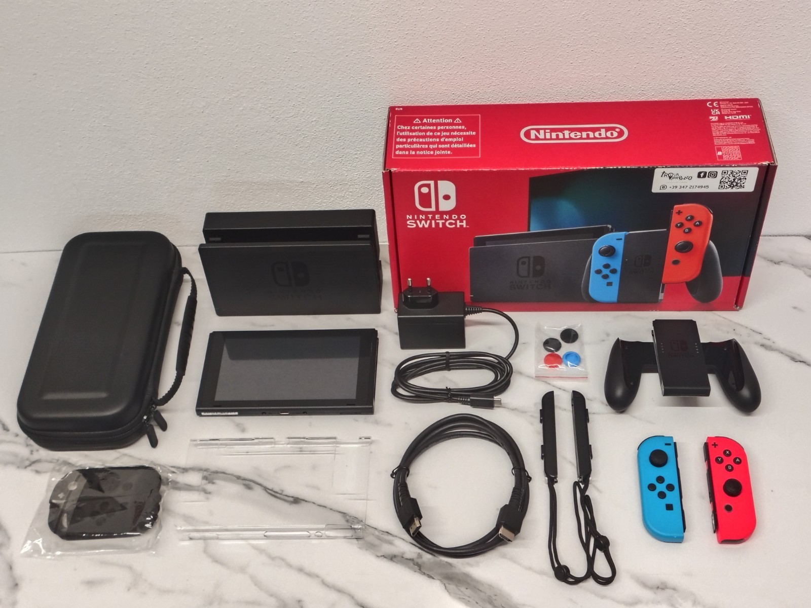 Nintendo Switch Neon Blu/Rosso + Custodia + Accessori + Vetro Protettivo
