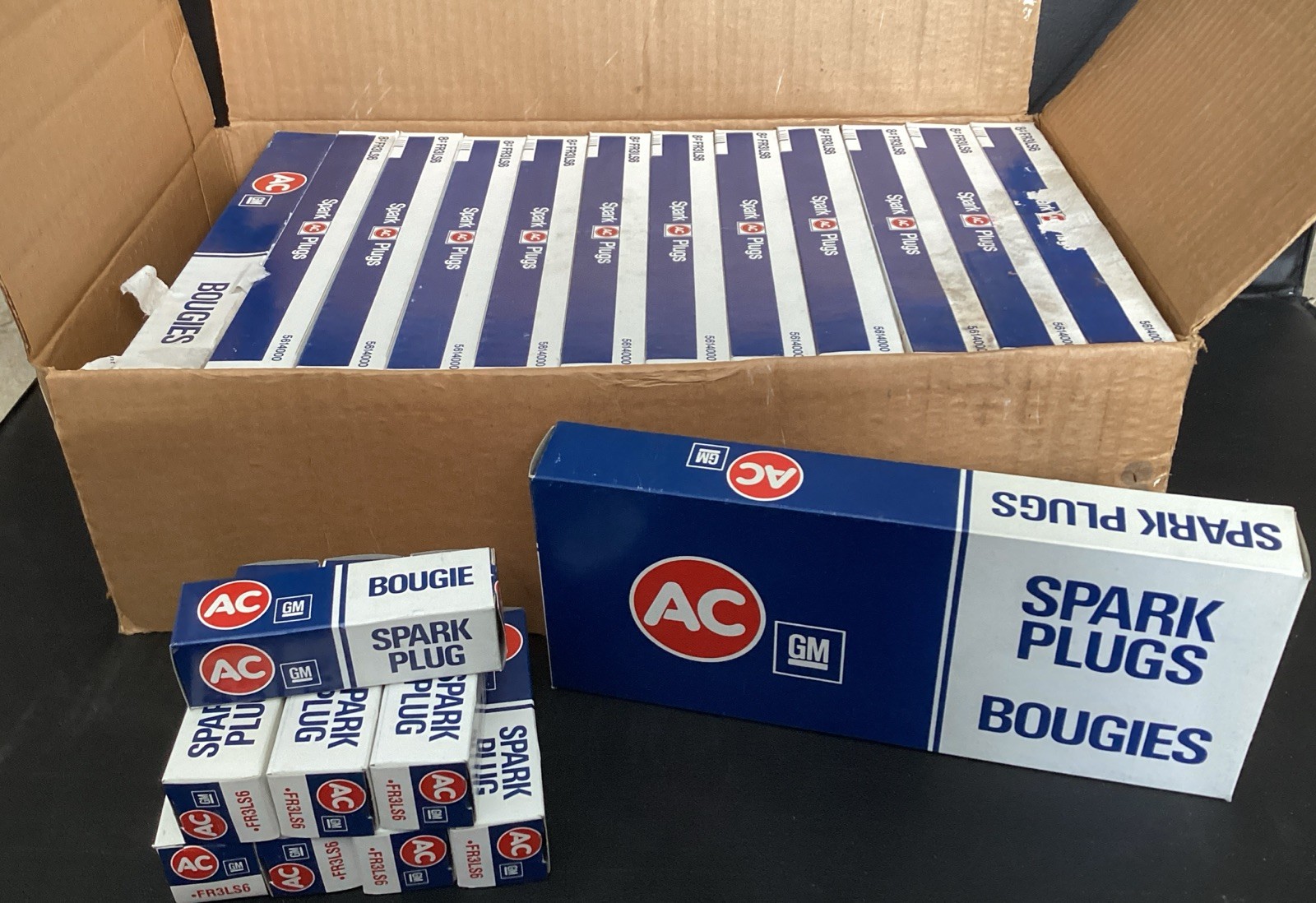 FR3LS6 AC Delco /GM Spark Plugs NOS FULL CASE 104 Spark Plugs 