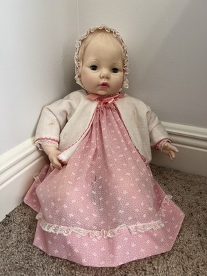 Vtg 1966 Madame Alexander Baby Doll Victoria 18” Sleepeyes Vinyl
