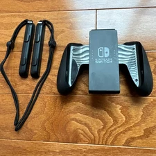 Nintendo Joy-Con OEM Charging Grip Controller Black HAC-011 W/ Shoulder Adapters