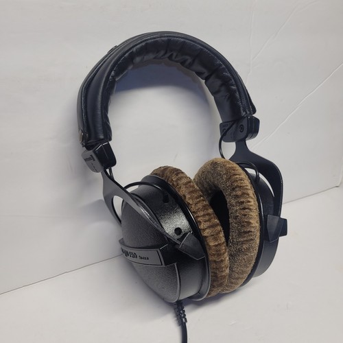 Beyer-Dynamic DT-770-Pro Stereo Headphones