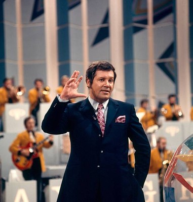 Wim Thoelke ZDF show ''3 Mal 9'' Bremen Germany stage performan- 1970s Old Photo 3