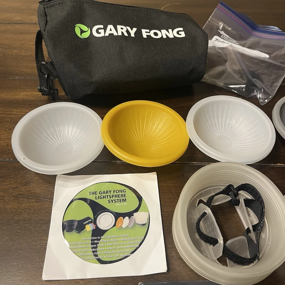 Gary Fong Lightsphere Collapsible Wedding & Event Lighting Modifying Kit - Image 2 of 3