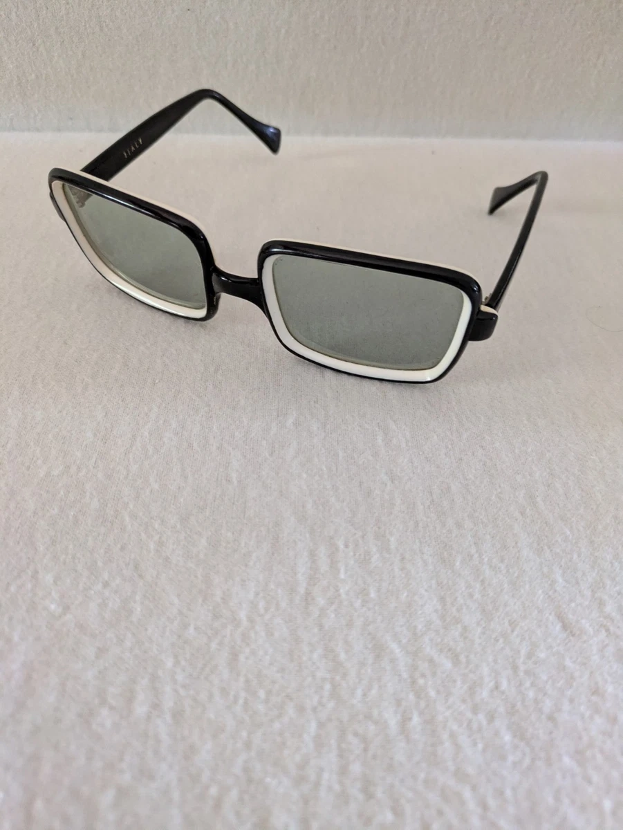 Vintage 60s Gray Mode Sunglasses Oval Eskimo Vintage Sunglasses Thick Gray Brown Kiss Frame  main image 2