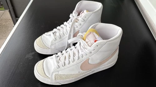 Nike Blazer Mid 77 Weiß/Pink Oxford Damen Sneaker Gr. 40,5, Gut Erhalten