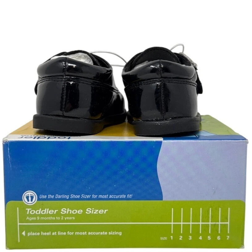 Zapatos de vestir Darling para niños pequeños de charol negro con hebillas talla 3 Foto 3 de 4