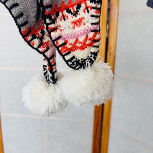 Damen Nathaniel Cole Strick Trapper Mütze Bommel Poofs Wintermütze rosa bestickt - Bild 7 von 7
