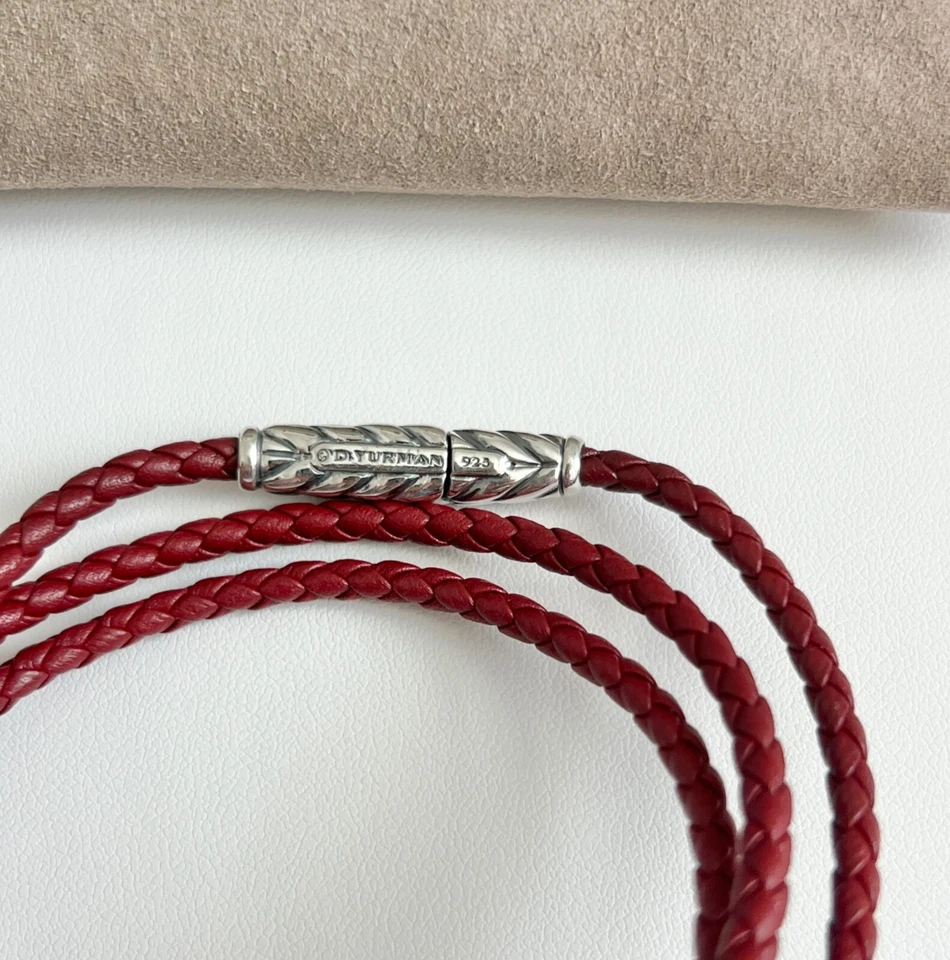 Pulsera David Yurman de cuero rojo triple envoltura Chevron de plata de ley .925 Foto 3 de 4